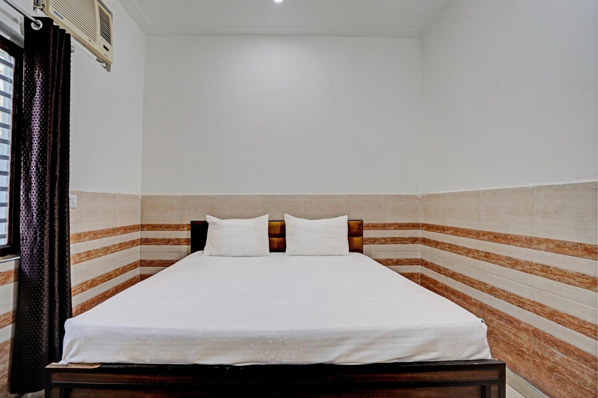 Hotel O Umang Hotel Noida Exterior foto